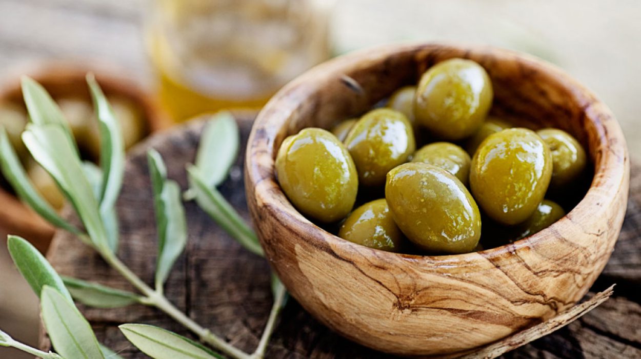 PHOTO_GREEN-OLIVES